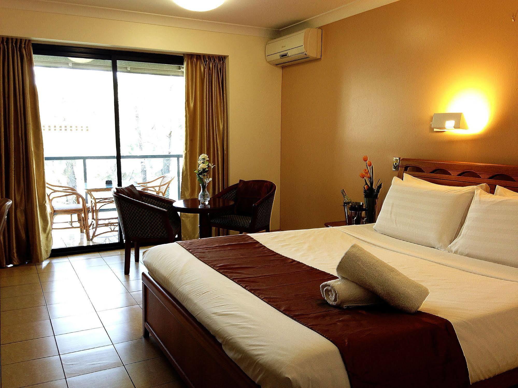 Novena Palms Motel Brisbane Exterior photo